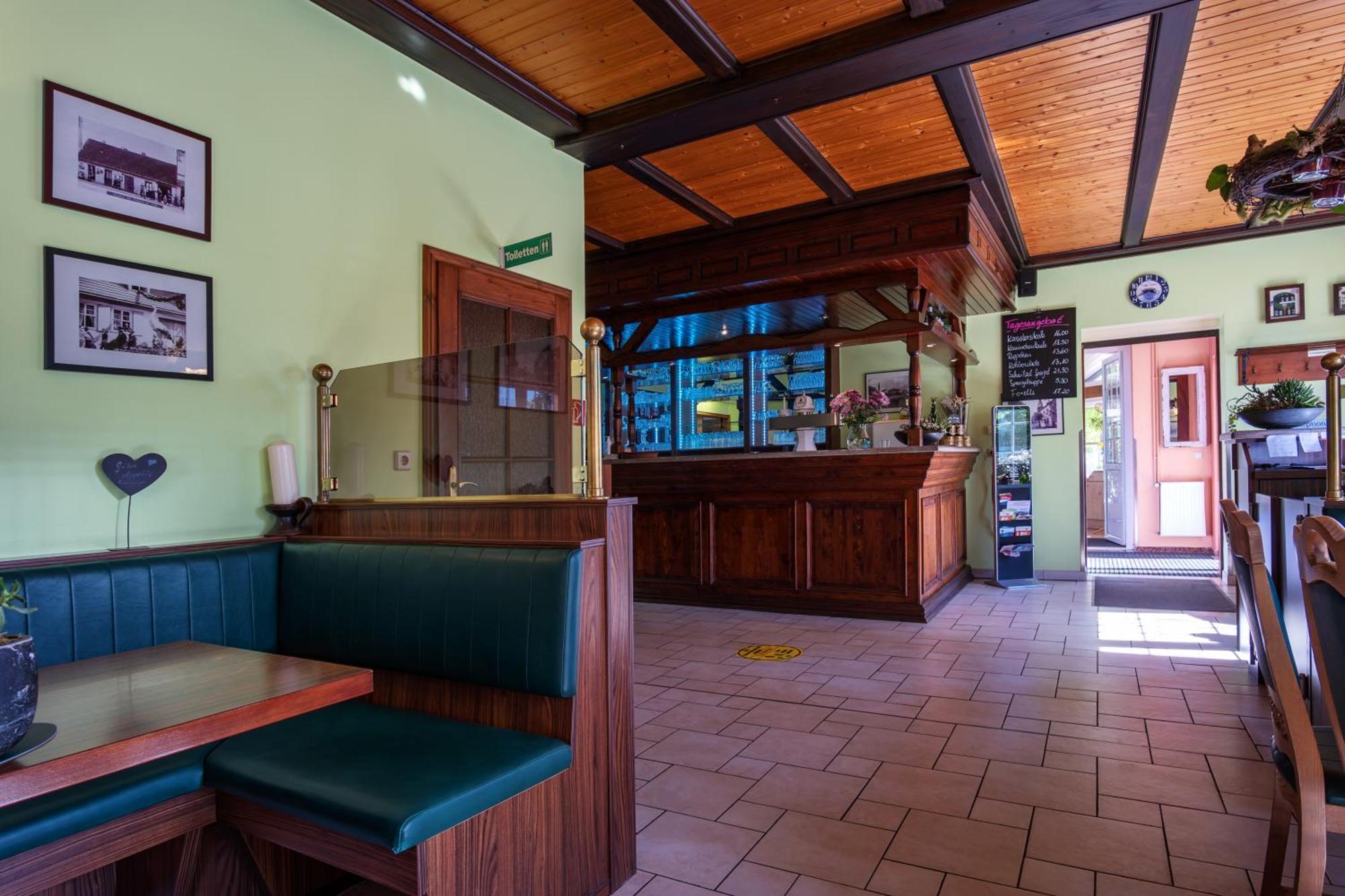 Restaurant & Hotel Storchenklause Storkow  Ngoại thất bức ảnh