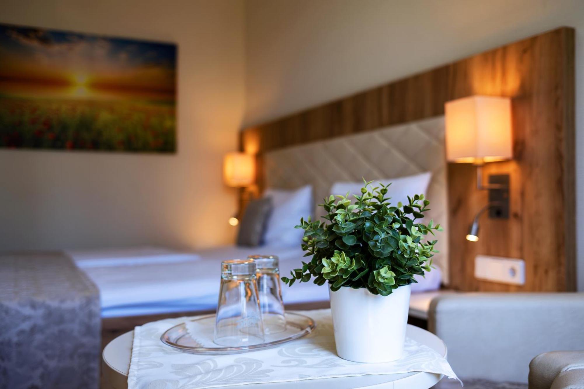 Restaurant & Hotel Storchenklause Storkow  Ngoại thất bức ảnh