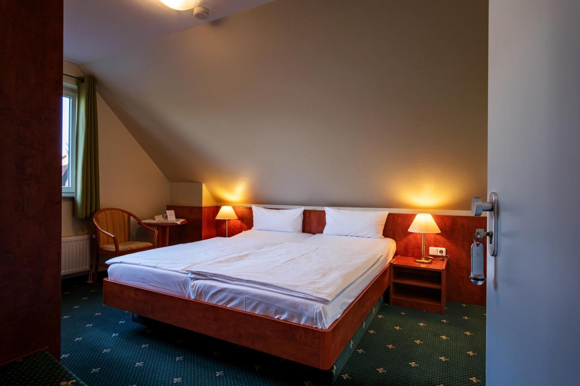 Restaurant & Hotel Storchenklause Storkow  Ngoại thất bức ảnh