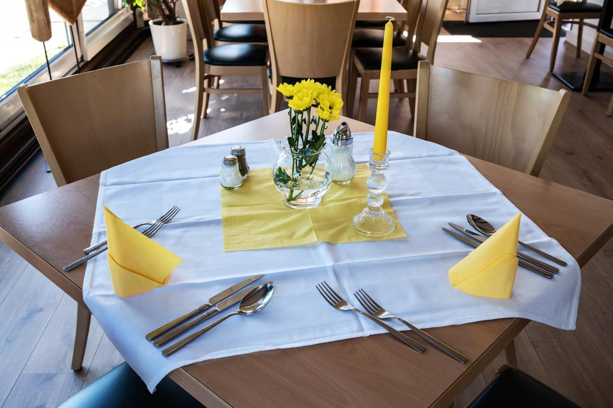 Restaurant & Hotel Storchenklause Storkow  Ngoại thất bức ảnh